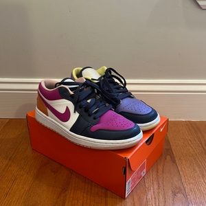 Jordan 1 low purple magenta